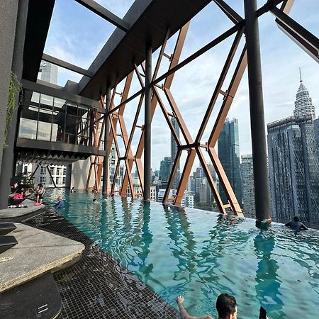 Scarletz Suites Klcc By Aura Kuala Lumpur Eksteriør billede
